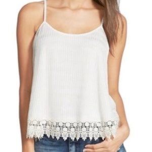 9.3 Eline Line & Dot Medium Swing Crochet Hem Top